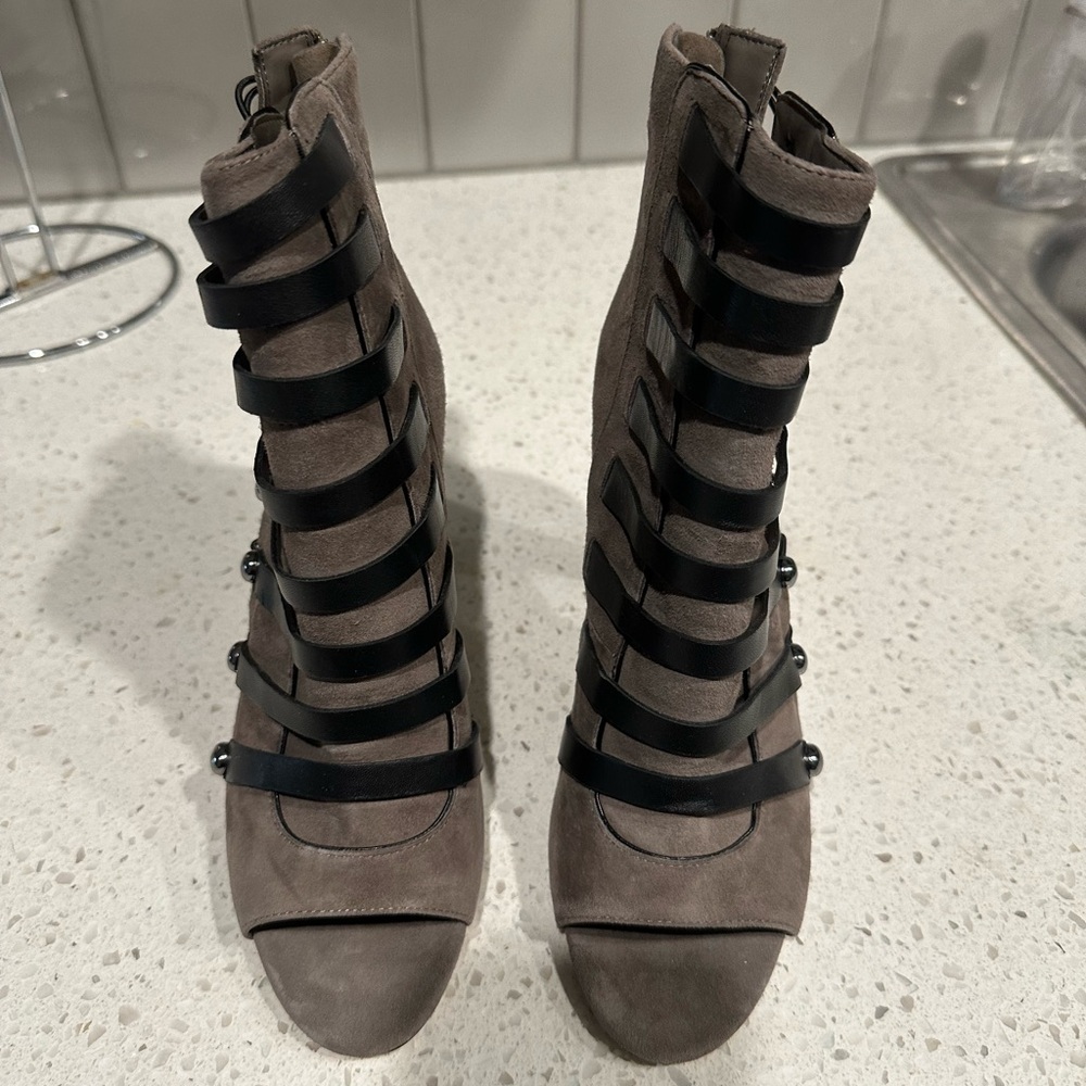 Karl Lagerfeld Women's Heeled Boots in Black and Brown